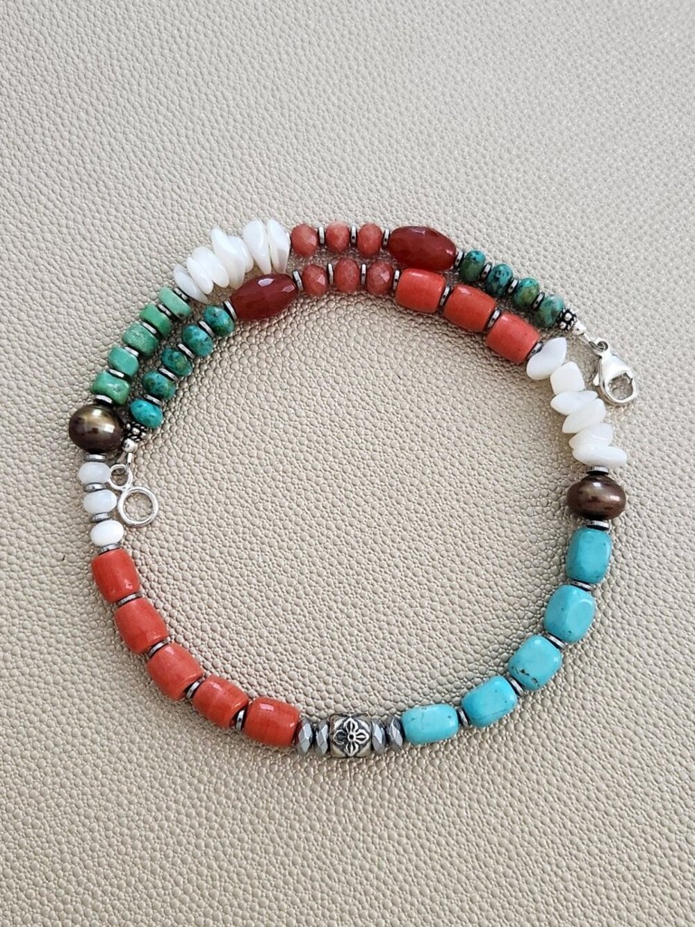 ORANGE & TURQUOISE MIXED BEADED NECKLACE--16"
